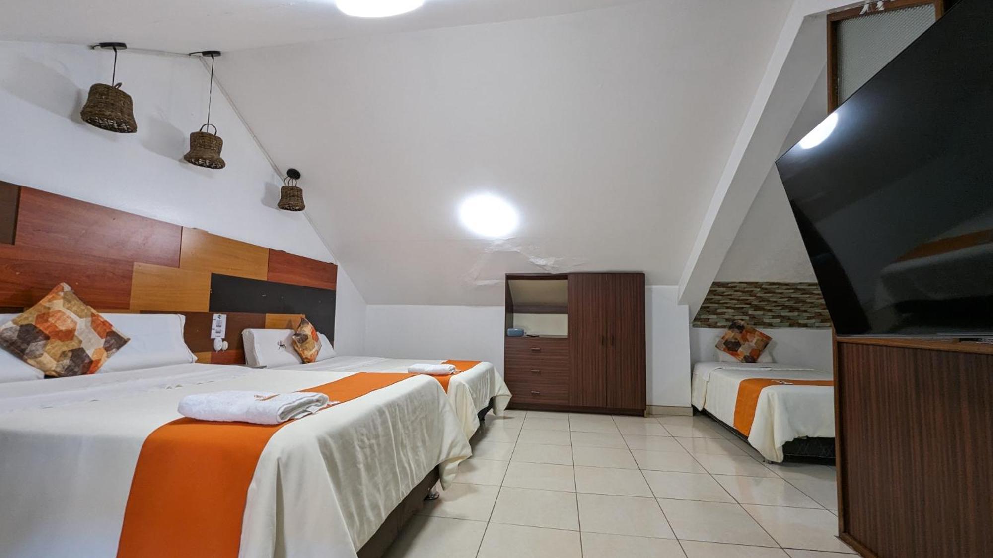 Hotel Plaza Central Ayacucho Kültér fotó